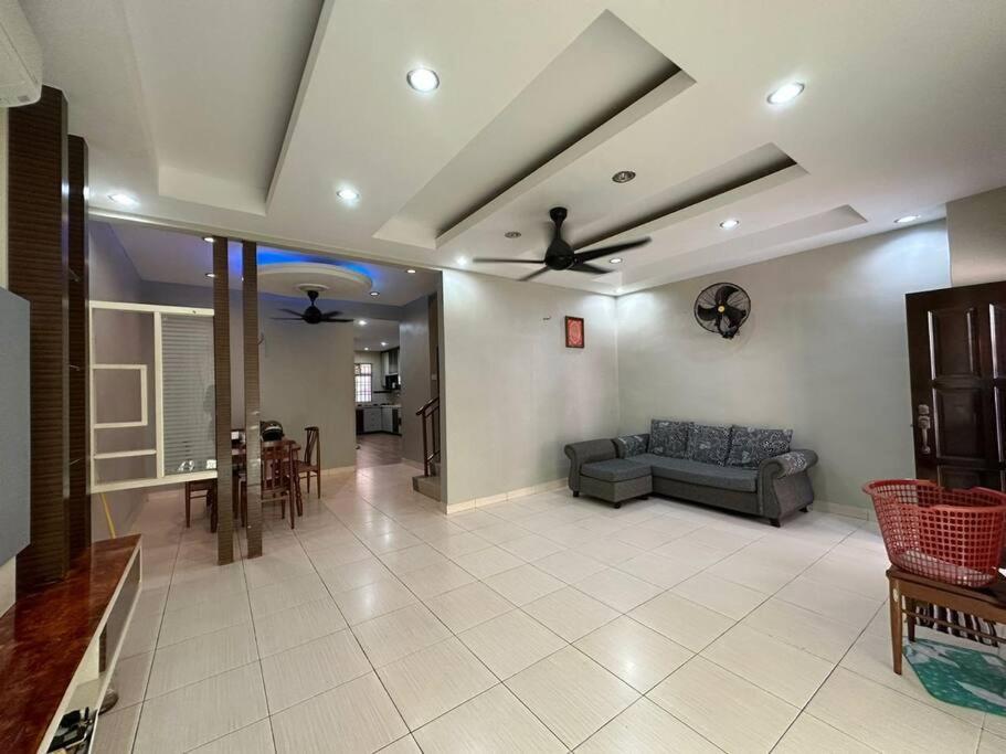 Muslim Suite Home @ Airport Bayan Lepas Penang Exterior foto